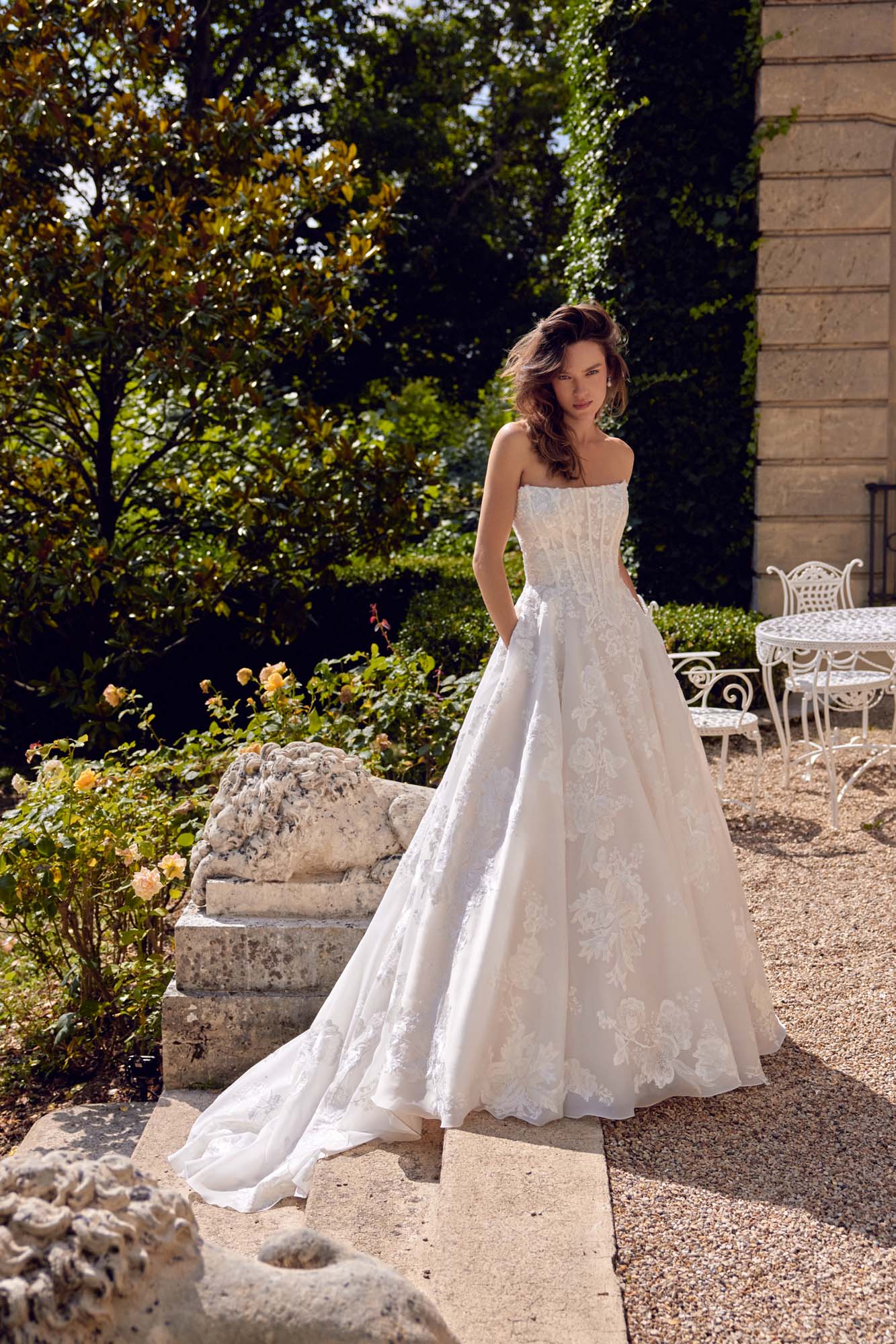 Monet (88524)