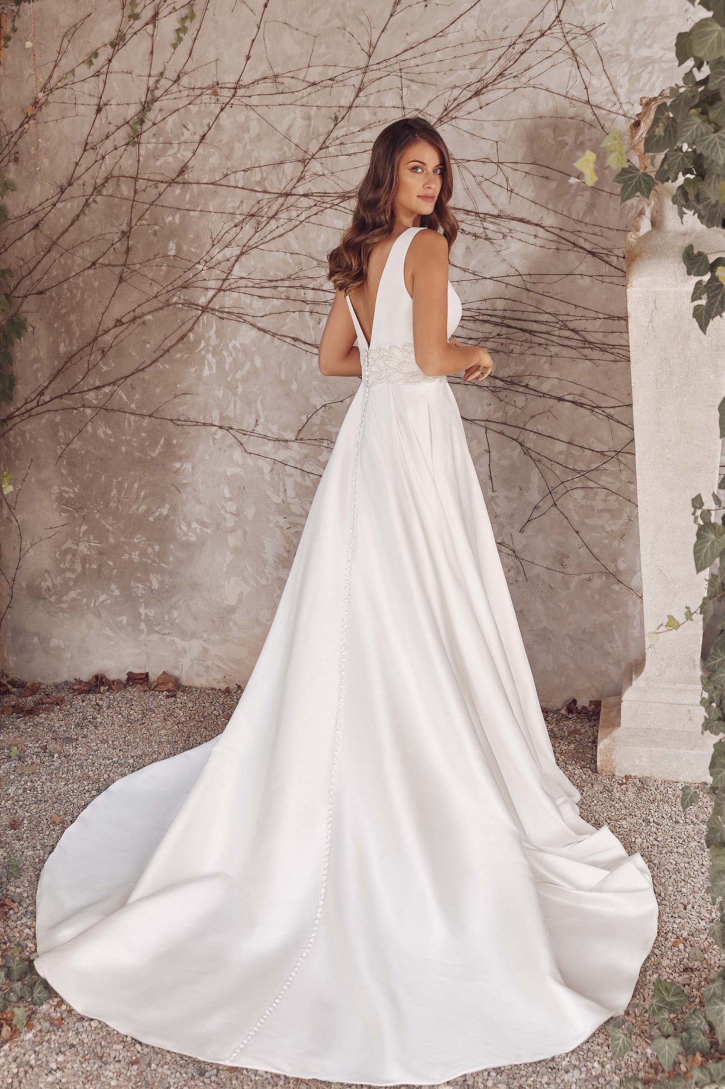 April (88146N)